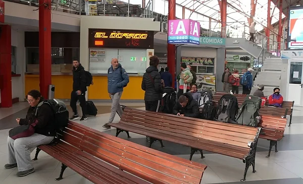 Nuevas tarifas de pasajes desde La Paz: ajustes en buses normales, semicama y cama