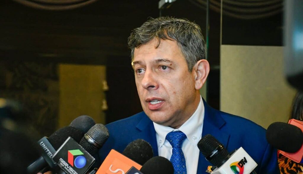 Directivas del Senado deben ser elegidas antes del 6 de noviembre