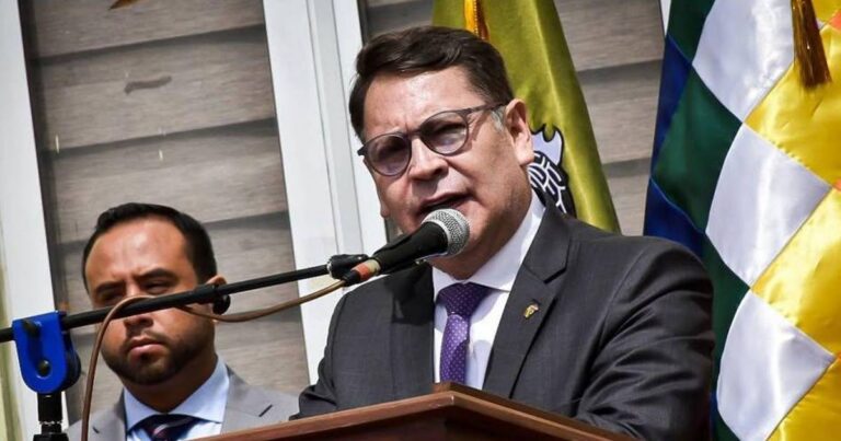 Ordenan aprehensión de exviceministro Aguilera por falta en juicio