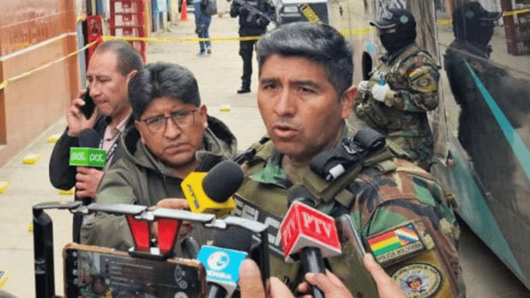 Detienen a exjefe de la FELCN en La Paz por su vínculo con el caso Marset
