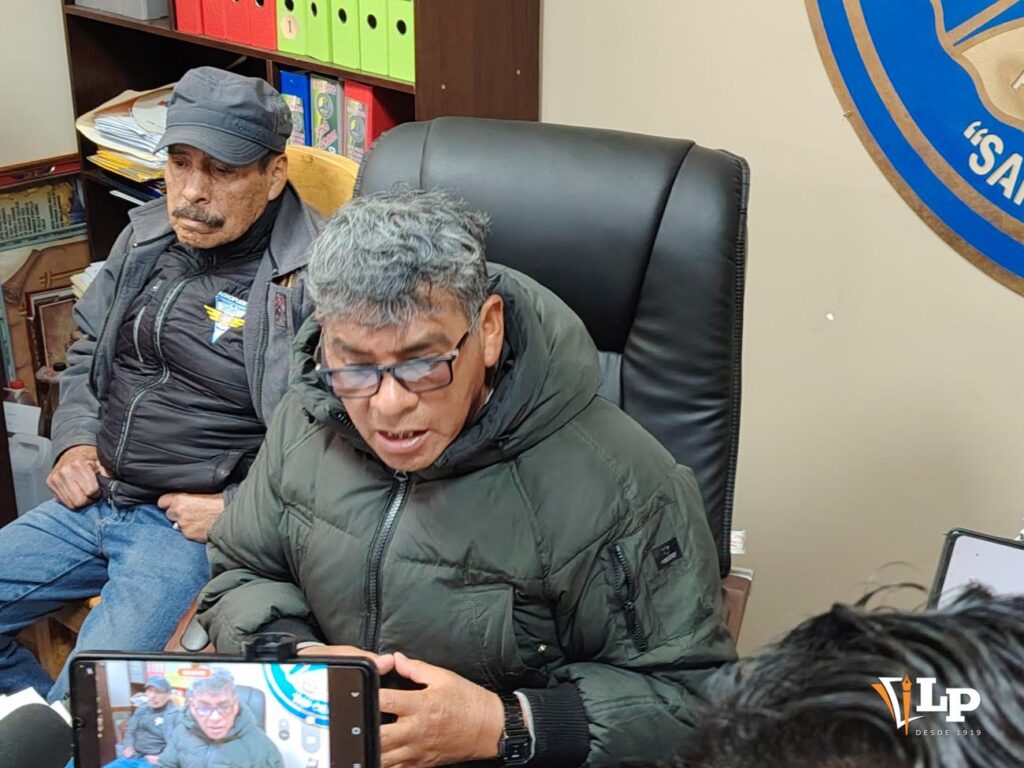 Transporte público suspendido indefinidamente en Oruro