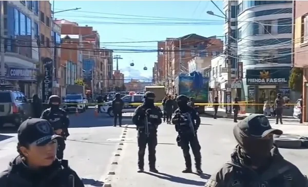 Refuerzan seguridad en la Felcn de El Alto tras la detención de fiscales