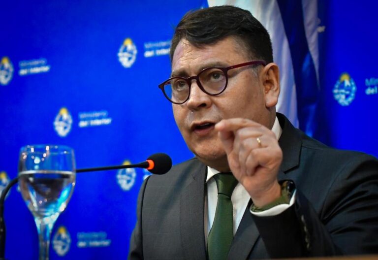 Exviceministro Jhonny Aguilera enfrenta denuncias por tortura y organización criminal