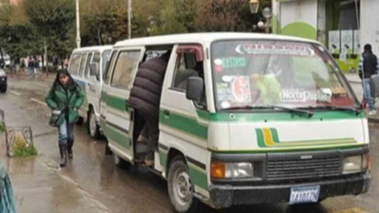 Choferes de Oruro inician un repliegue por la falta de gasolina