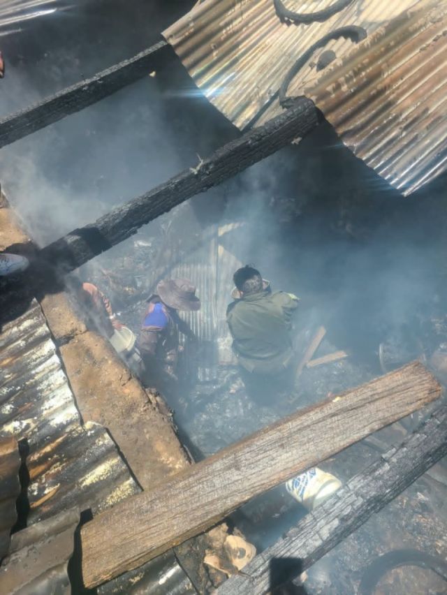 Incendio en Potosí deja a una mujer herida y grandes pérdidas materiales